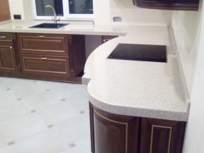 Изделие с интегрированным подоконником из искусственного камня Tristone F122 Grandex A411