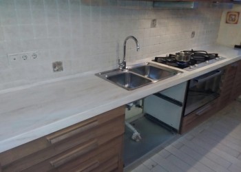 Столешница из искусственного камня на кухню