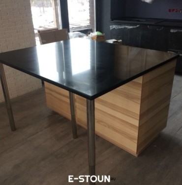 Установка столешницы из кварцевого агломерата Samsung Radianz Mauna Loa Black MB990: фото и видео с монтажа