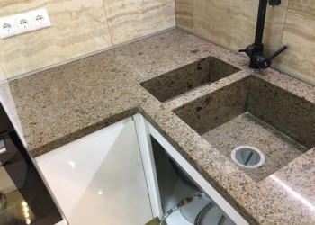Столешница из кварцевого агломерата на кухню