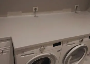Столешница из искусственного камня Corian Pearl Grey в постирочную