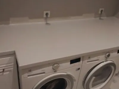 Столешница из искусственного камня Corian Pearl Grey в постирочную