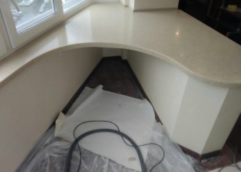 Подоконники из кварца, мрамора и искусственного камня