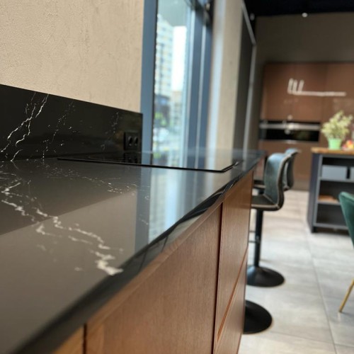 Кварцевый агломерат Avant 7060 Калакатта Мон Сен-Мишель