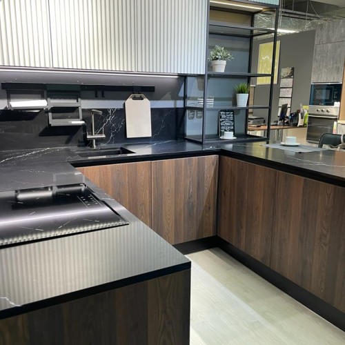 Кварцевый агломерат Avant 7060 Калакатта Мон Сен-Мишель