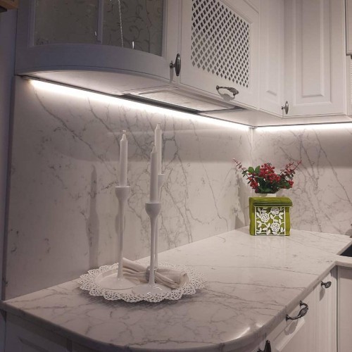 Кварцевый агломерат Avant 7080 Калакатта Пьерфон