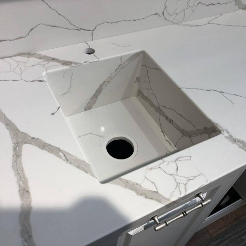 Кварцевый агломерат Avant 7400 Калакатта Дофине