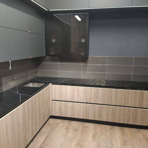 Кварцевый агломерат Avant 7630 Калакатта Венсен