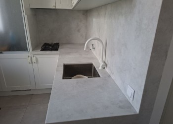 Столешница и стеновая панель из кварцевого агломерата Avant Мулен