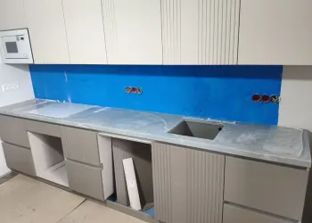 Кухонная столешница из кварца Primax 335 Tiffani Blue — Москва, ВАО