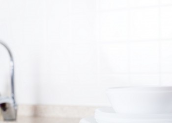 Столешница гранит белый