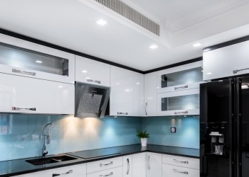 Столешница черный гранит