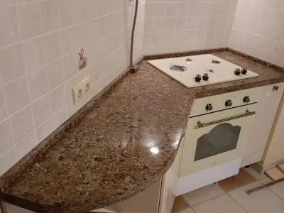 Столешницы для кухни из кварцевого агломерата Samsung Radianz Wilshire Amber WA389