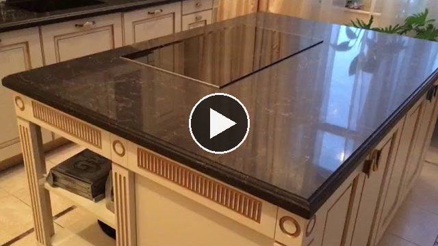 Видеообзор: Столешница с островом и интегрированной мойкой из кварца Caeserstone 6338 Woodlands — ролик 1