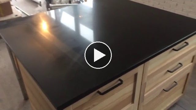 Видеообзор: Установка столешницы из кварцевого агломерата Samsung Radianz Mauna Loa Black MB990: фото и видео с монтажа