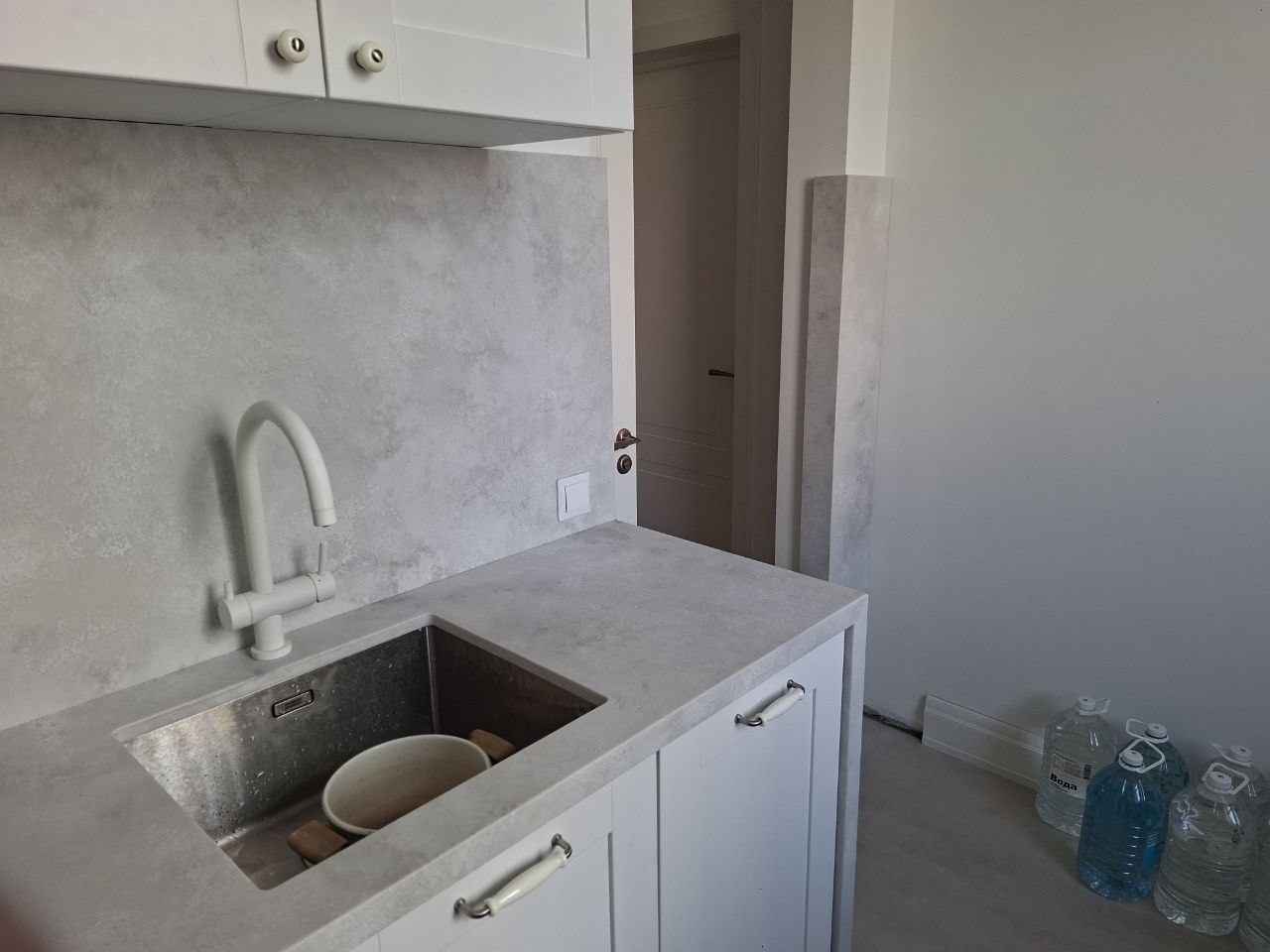 Столешница Avant 8100 Мулен после монтажа — Ленинградский проспект