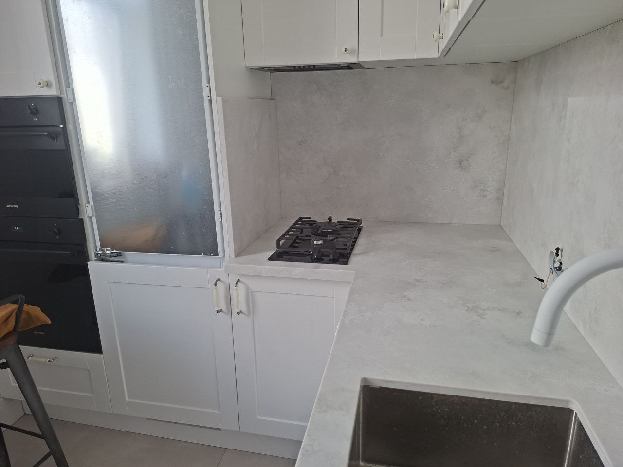 Столешница Avant 8100 Мулен после монтажа — Ленинградский проспект