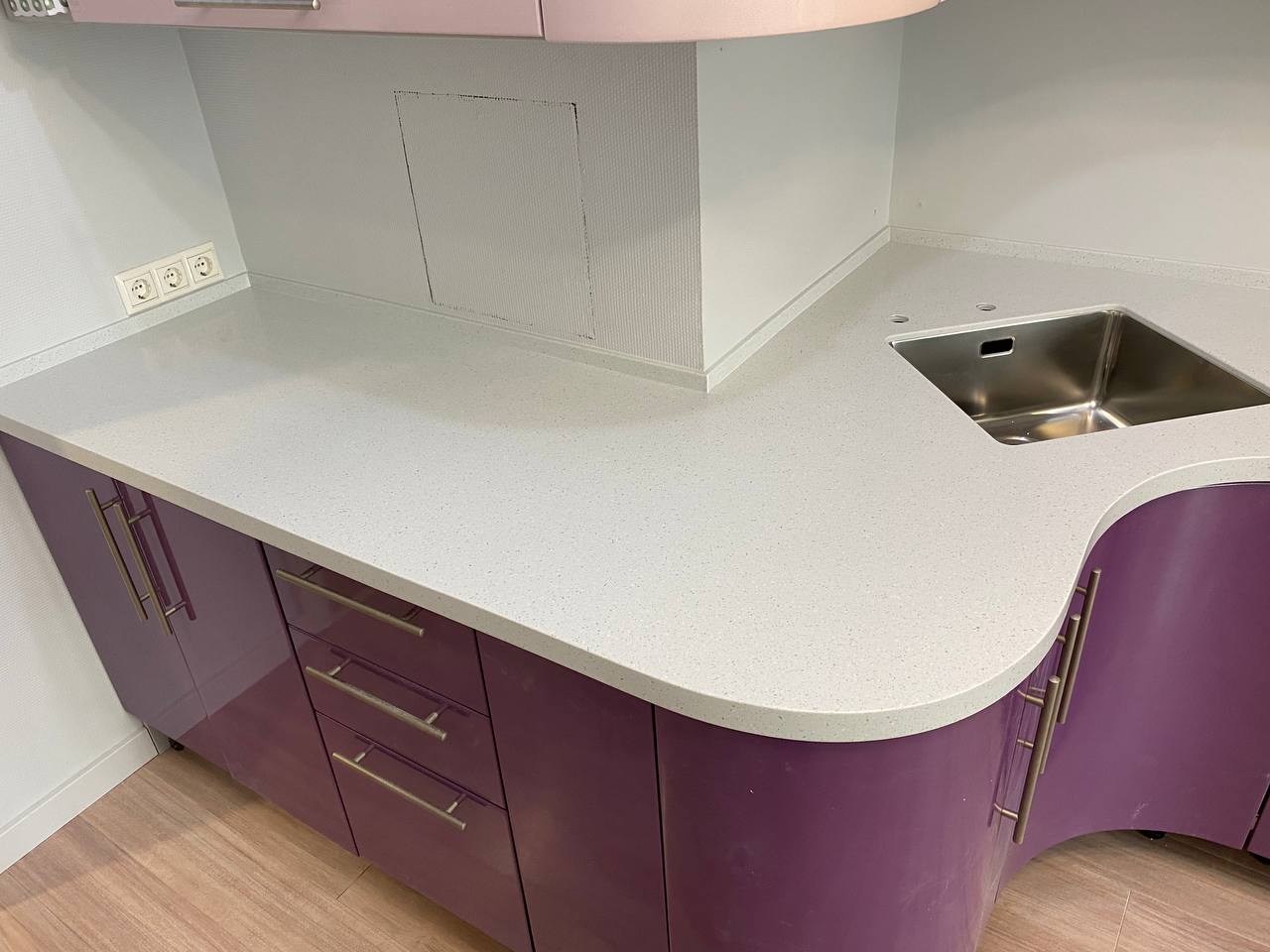 Столешница Grandex A423 после монтажа — Балашиха, мкр. Салтыковка