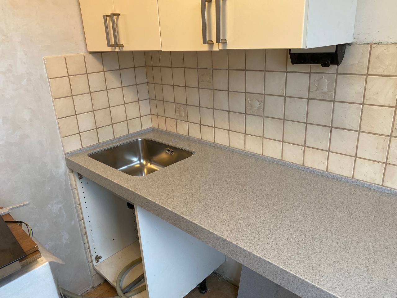 Столешница Hanex D007 Mist после монтажа — Чертановская улица