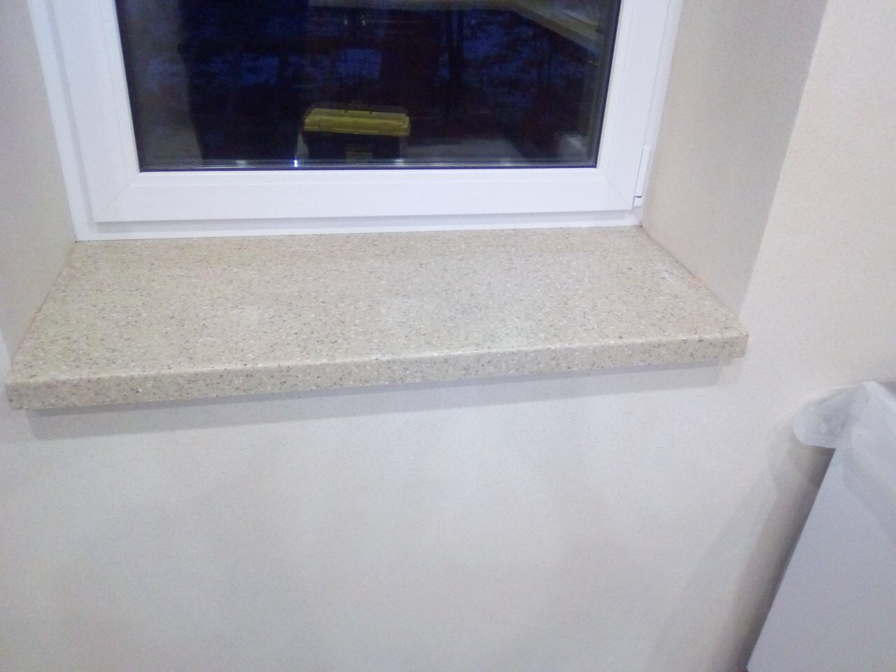 Подоконник из искусственного камня 